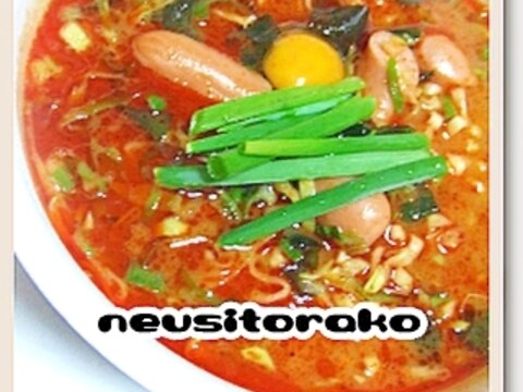 カップ麺♡ウィンナー・キャベツ・わかめ・うずらの卵